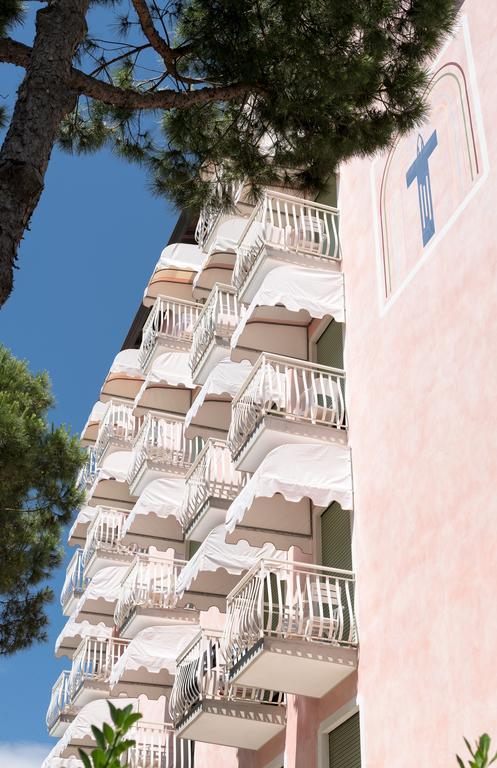 Hotel Trevi Lido di Jesolo Exterior photo